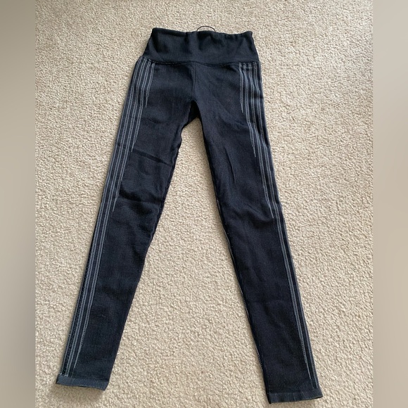 Fabletics contour ribbed leggings - Picture 1 of 4